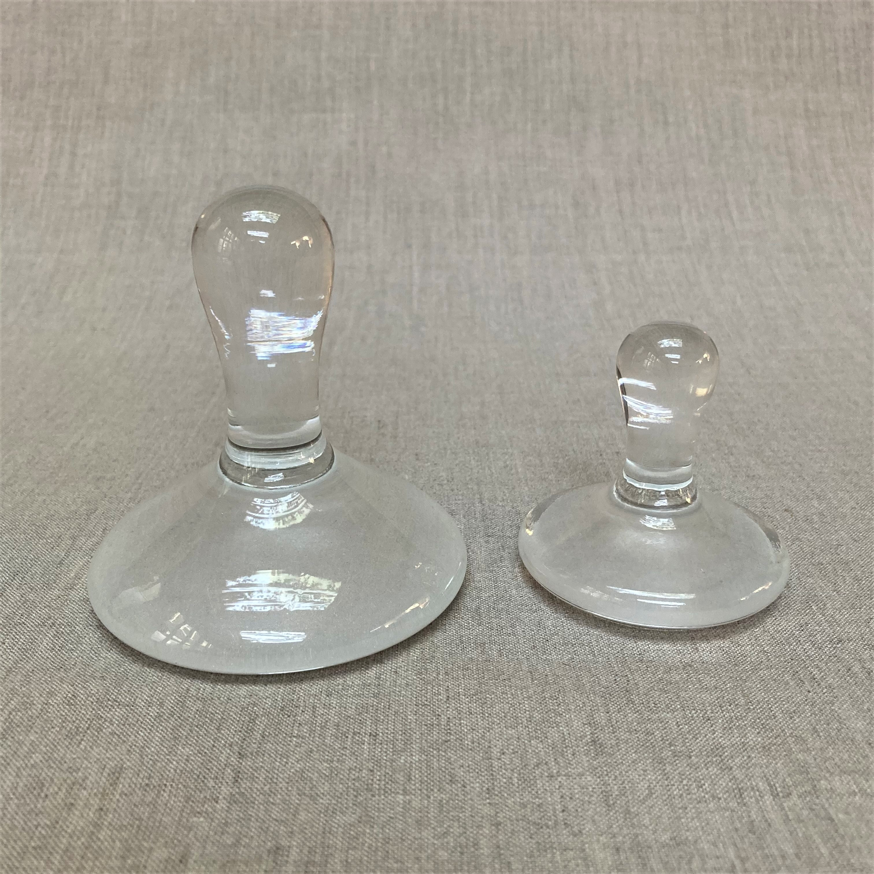 Cornelissen : Professional Glass Muller : 8cm : For Mixing and Grinding  Pigment - Cornelissen : Sundries - Cornelissen - Brands