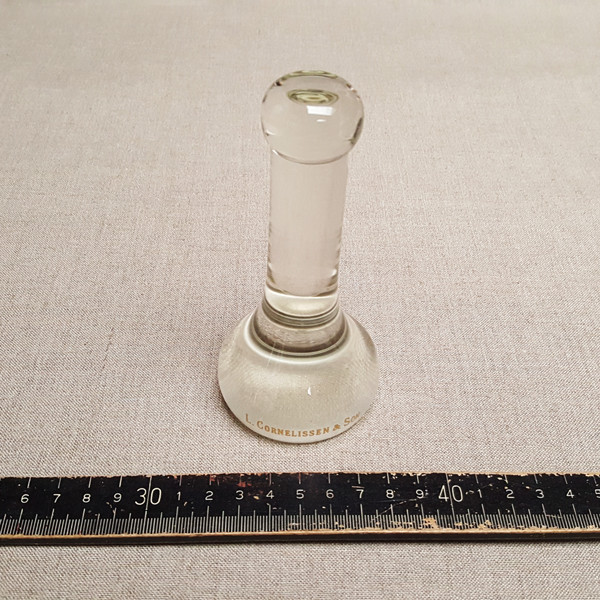 Italian Glass Muller, Medium – Ancient Earth Pigments